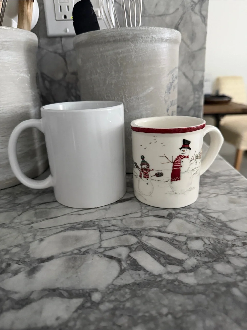Williams Sonoma Small Earthenware Vintage Inspired Snowman Christmas Mug